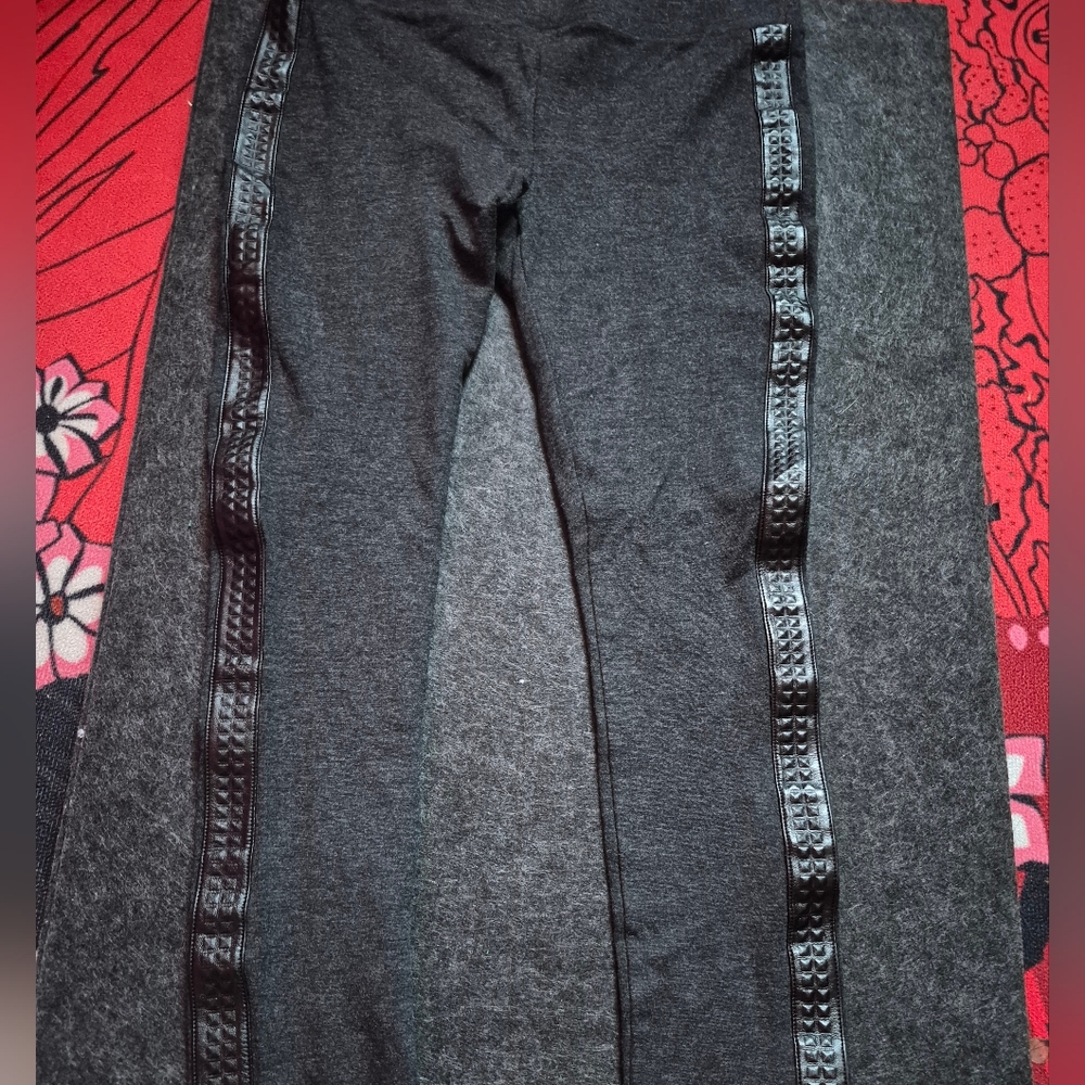 Boom Boom Jeans Women's Jeggings in Black and Gray